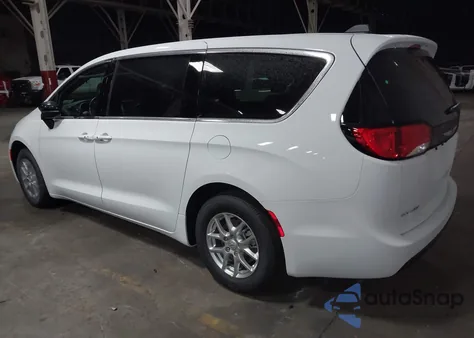 2026 Chrysler Voyager Lx z USA, uszkodzony, nr VIN 2C4RC1CG9TR192395